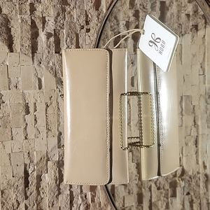SOLD--NWT Cream/Tan HOBO Wallet